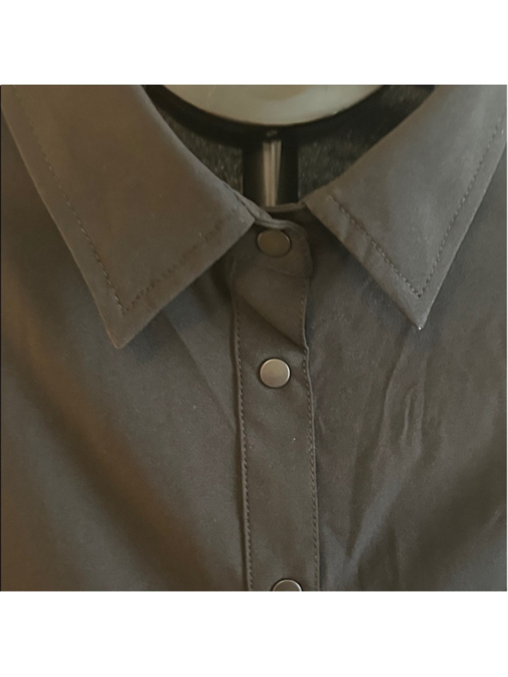 Elegant Black Women's Blouse - Picture 3 of 5
